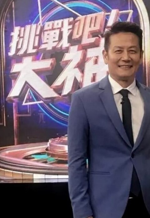 制服JK小姐姐逛街喜欢撅屁股很干净的小姐姐肉色丝袜白色内 - 最新爆料王